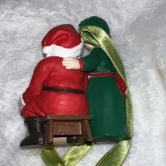 Checking His List 1991 Mr & Mrs Claus Santa Hallmark Keepsake Ornament Our T3219 - Picture 6 of 7